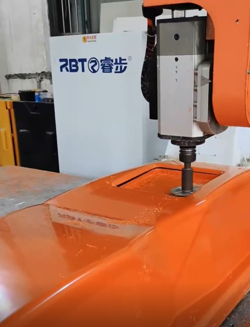 Machine CNC 5 axes 