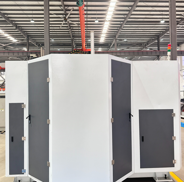 Machinerie d'usine Truss Type 5 Axe CNC Routeur avec RTCP pour les pièces matériaux composites