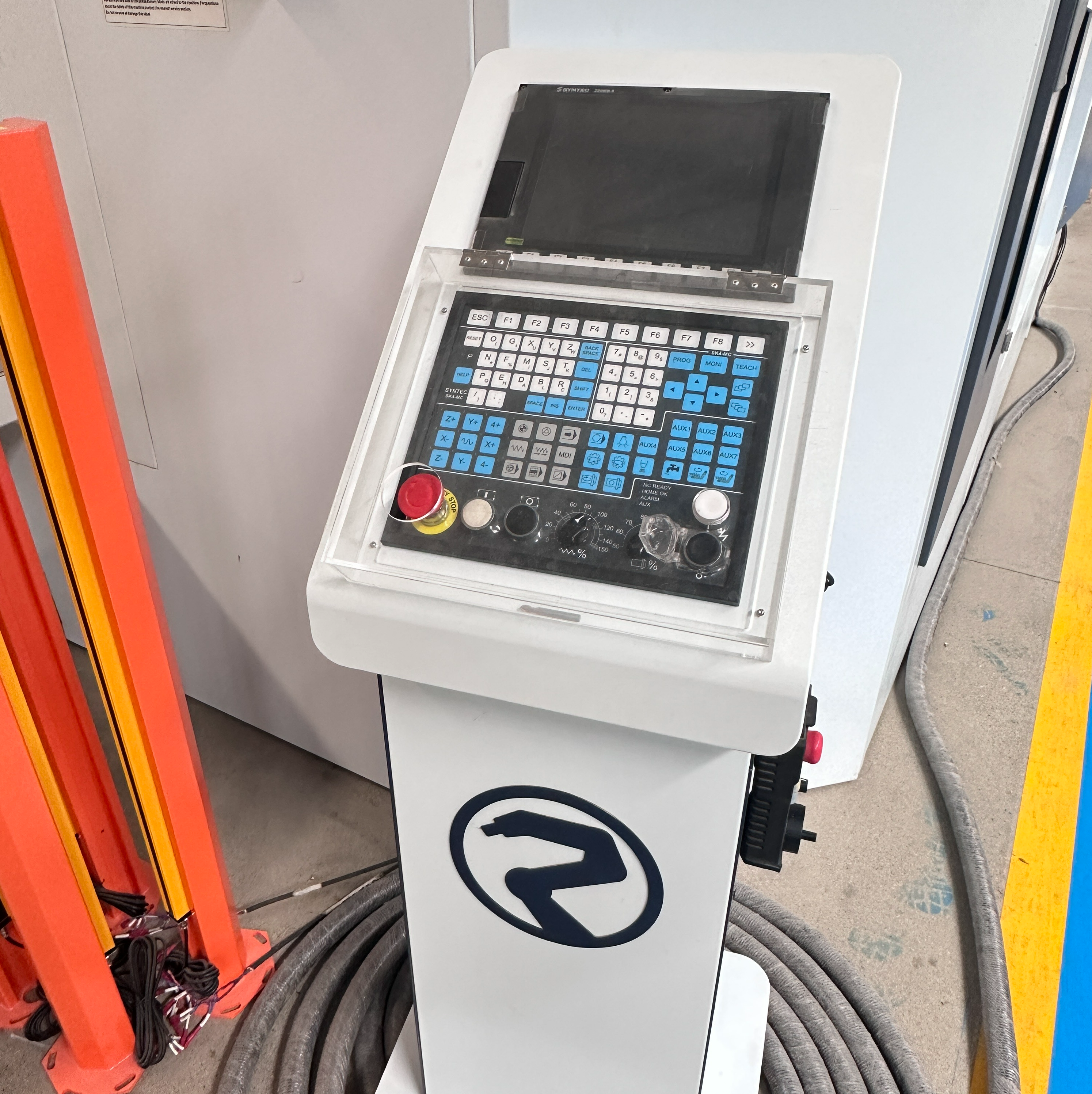 Machine CNC à double tête à 5 axes pour plastiques industriels