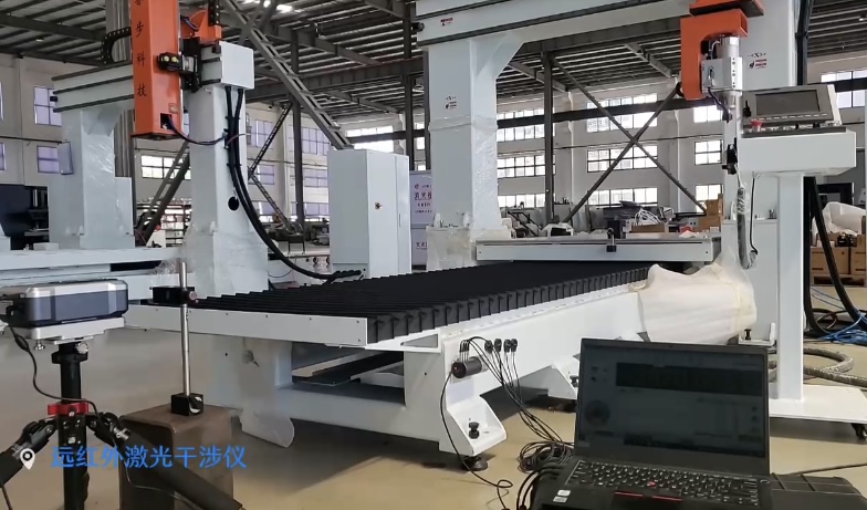 Machine CNC 5 axes (1)