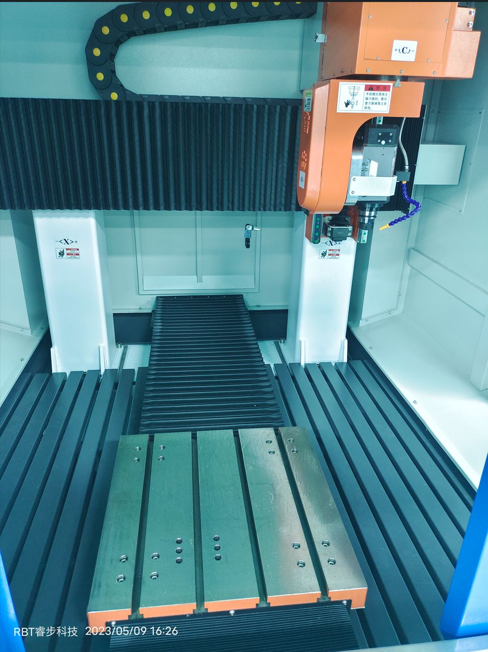 machine CNC 5 axes RBT Gantry Machining Center pour l'aluminium