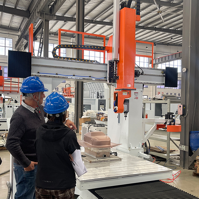 Centre d'usinage CNC à 5 axes RBT pour les composites en fibre de carbone et en fibres de verre - CE conforme à CE