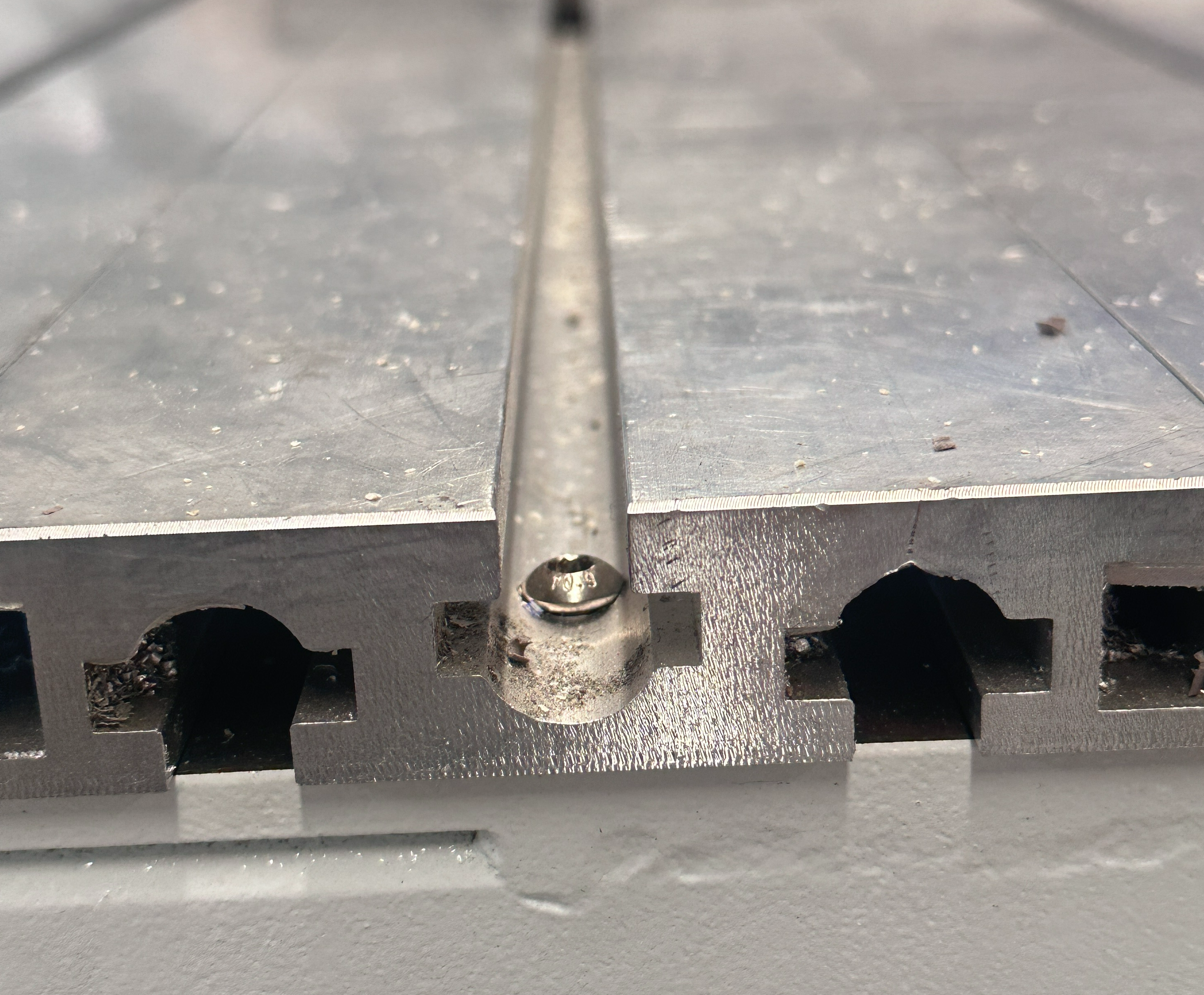 Routeur de gravure CNC à 5 axes multiples pour pièces de tube en fibre de carbone
