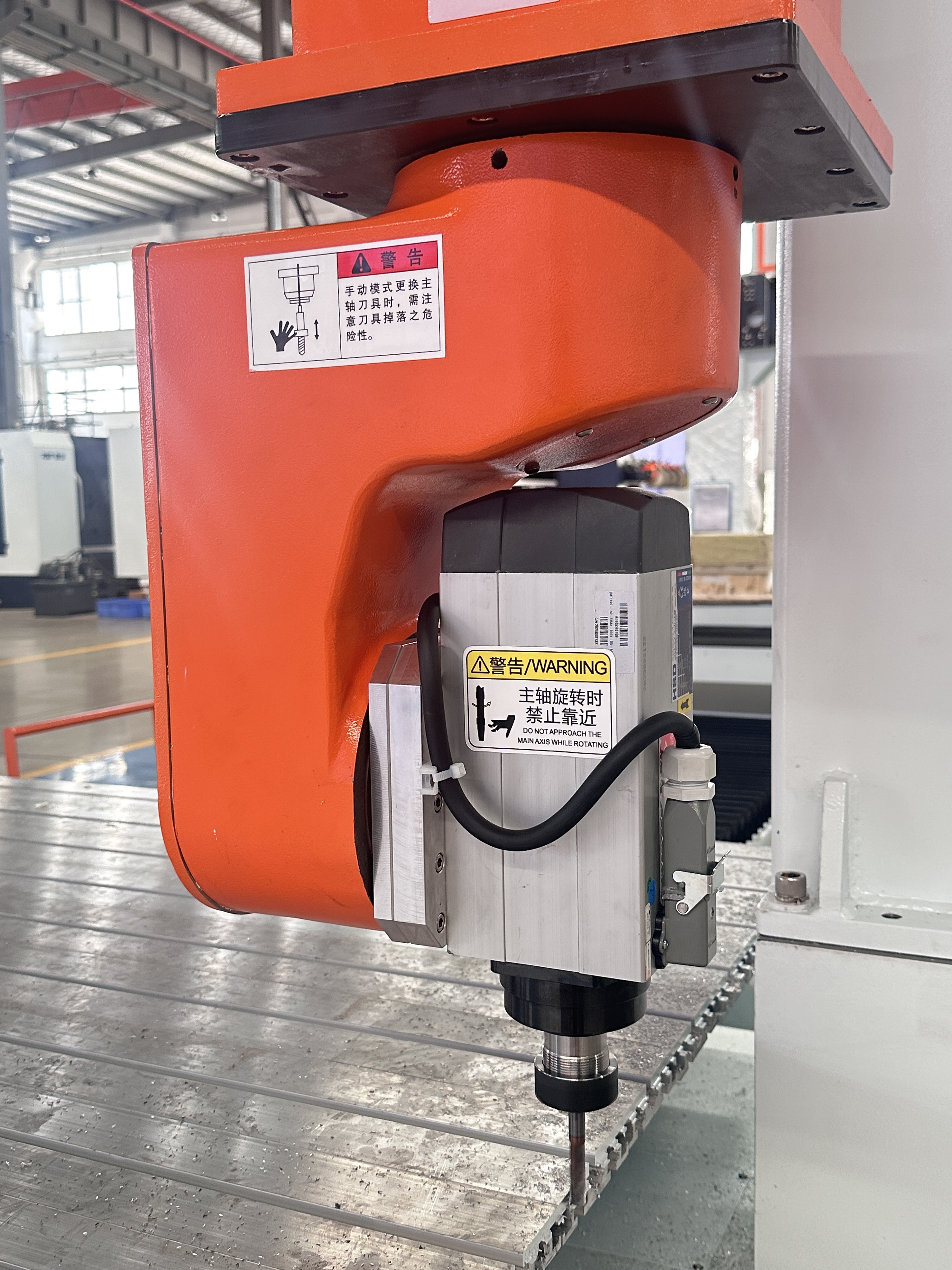 RBT Factory Machine 5 axe CNC Routeur de coupe pour les composites Pièces de matériaux