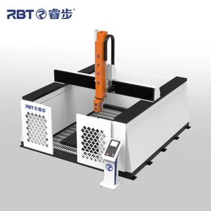 Machinerie d'usine Truss Type 5 Axe CNC Routeur avec RTCP pour les pièces matériaux composites