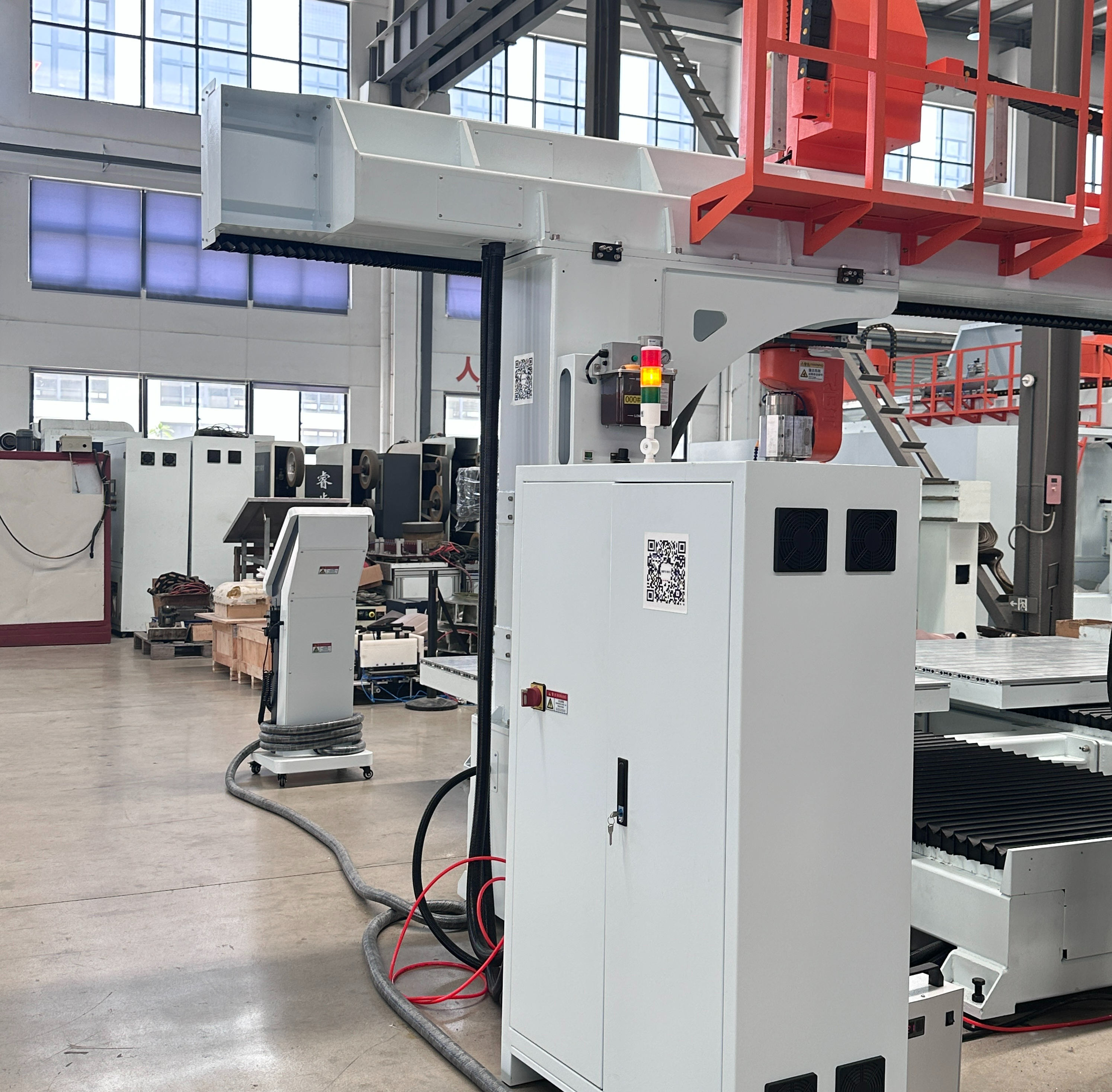 RBT Factory Machine 5 axe CNC Routeur de coupe pour les composites Pièces de matériaux