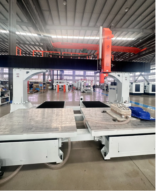 Machine CNC multi-axe à grande vitesse pour le traitement des matériaux composites