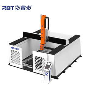 Machine de coupe CNC à 5 axes RBT pour composites en plastique en aluminium en nid d'abeille
