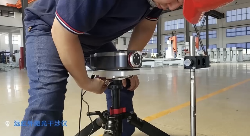 Machine CNC 5 axes (7)