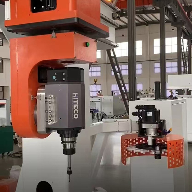 Le centre d'usinage à six axes non métallique convient aux matériaux composites