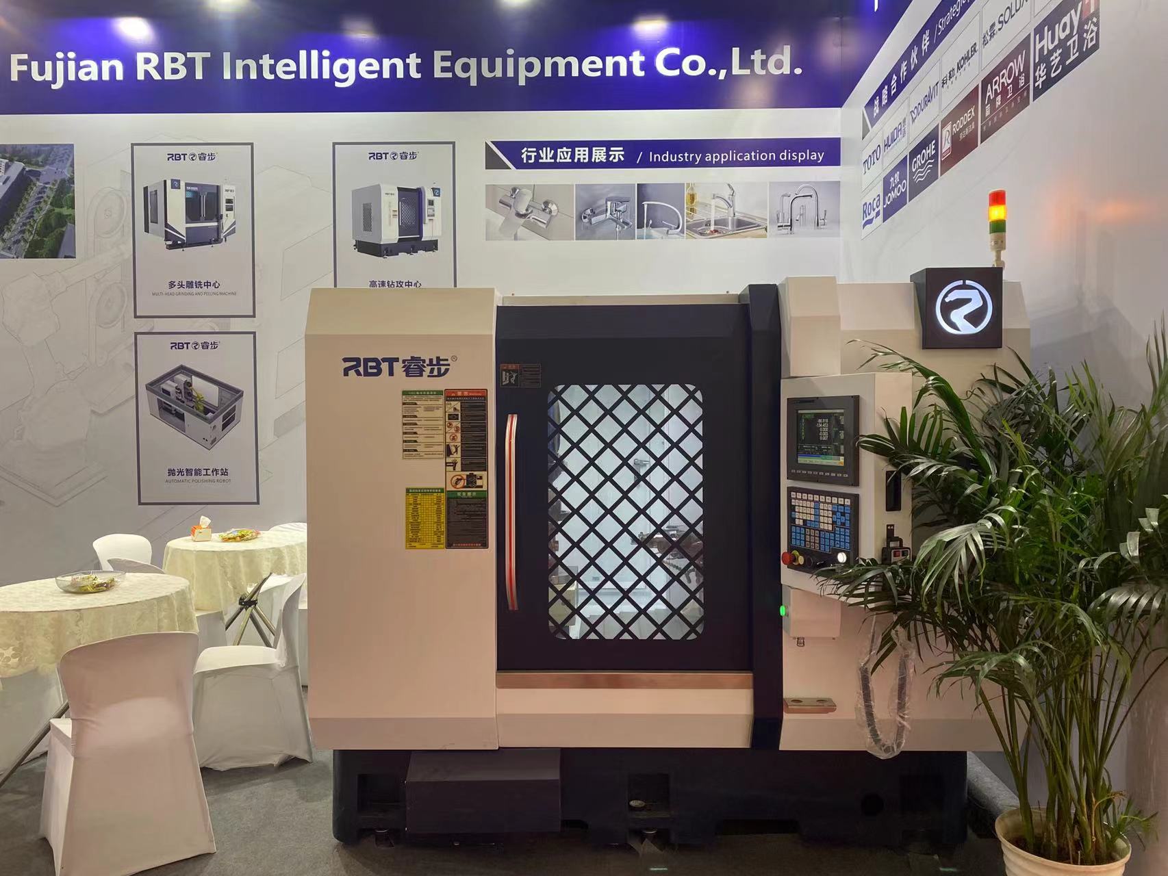 Machine CNC horizontale à broches RBT 12, pour la production de robinets, approuvée CE